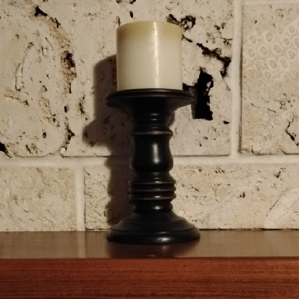 Black Accent Candle Holder with Classic Design